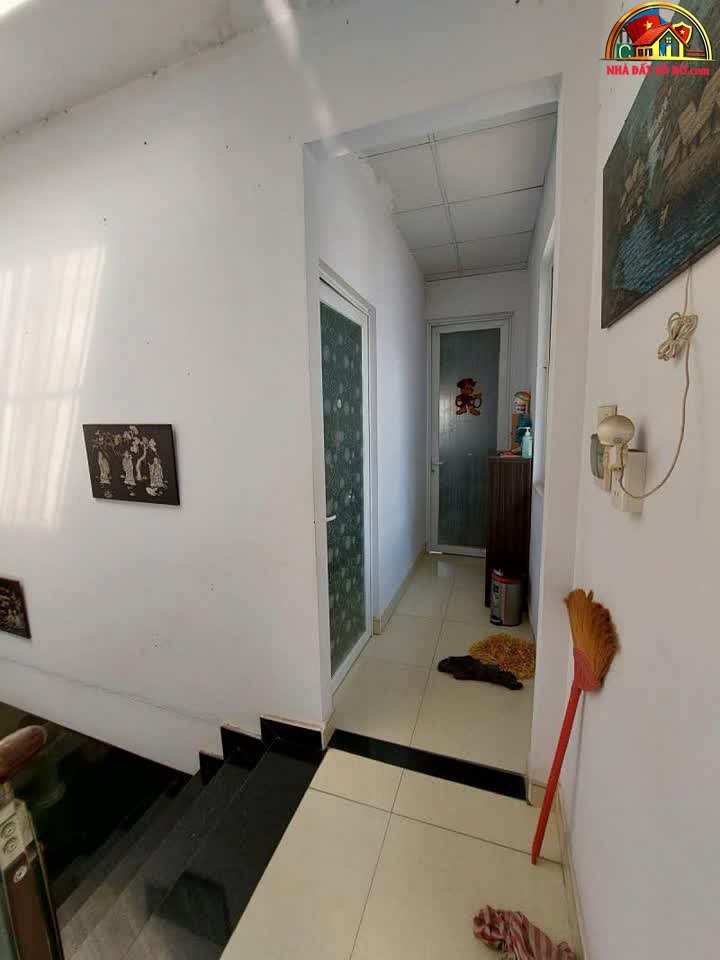 Nhà đất sổ đỏ Quận 2: Bán nhà riêng 120m², 6.8 tỷ