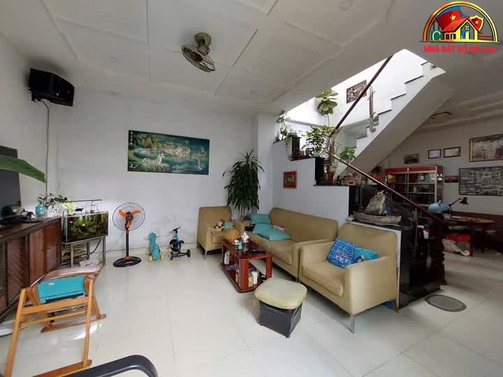 Nhà đất sổ đỏ Quận 2: Bán nhà riêng 120m², 6.8 tỷ