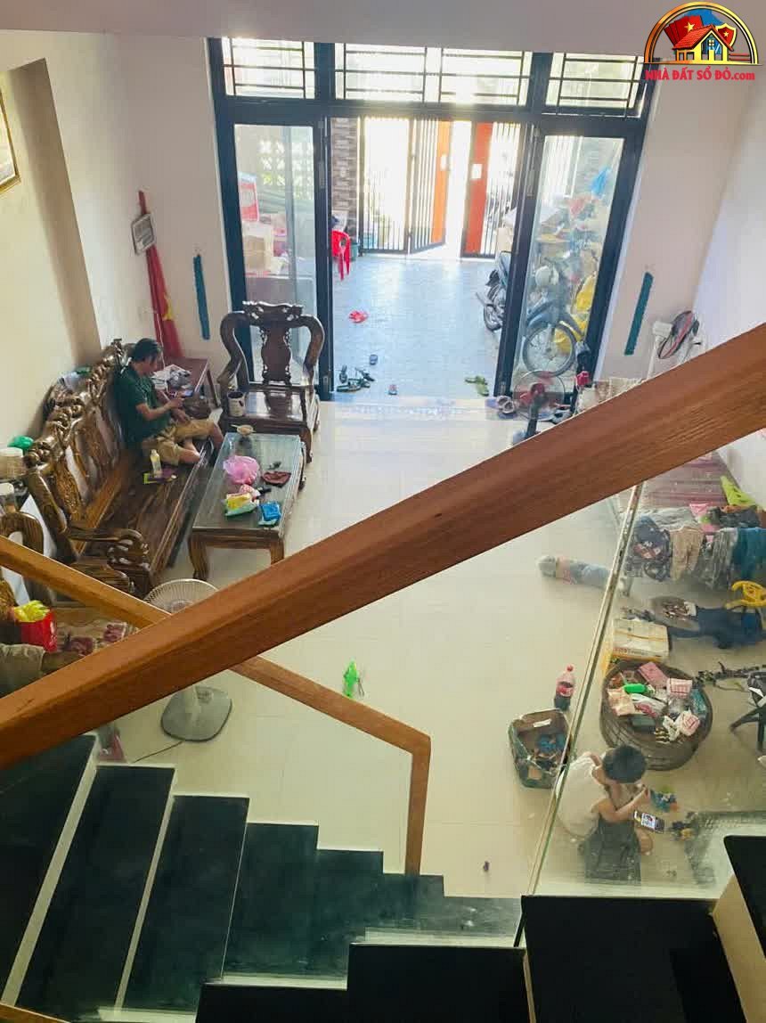 Bán nhà mặt phố sổ đỏ Đà Nẵng Hòa Xuân diện tích 100m2 giá chỉ 3.65 tỷ
