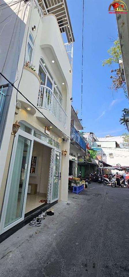 Bán nhà đất sổ đỏ hẻm xe ô tô 75/27 Trần Văn Quang, Tân Bình, 8 tỷ