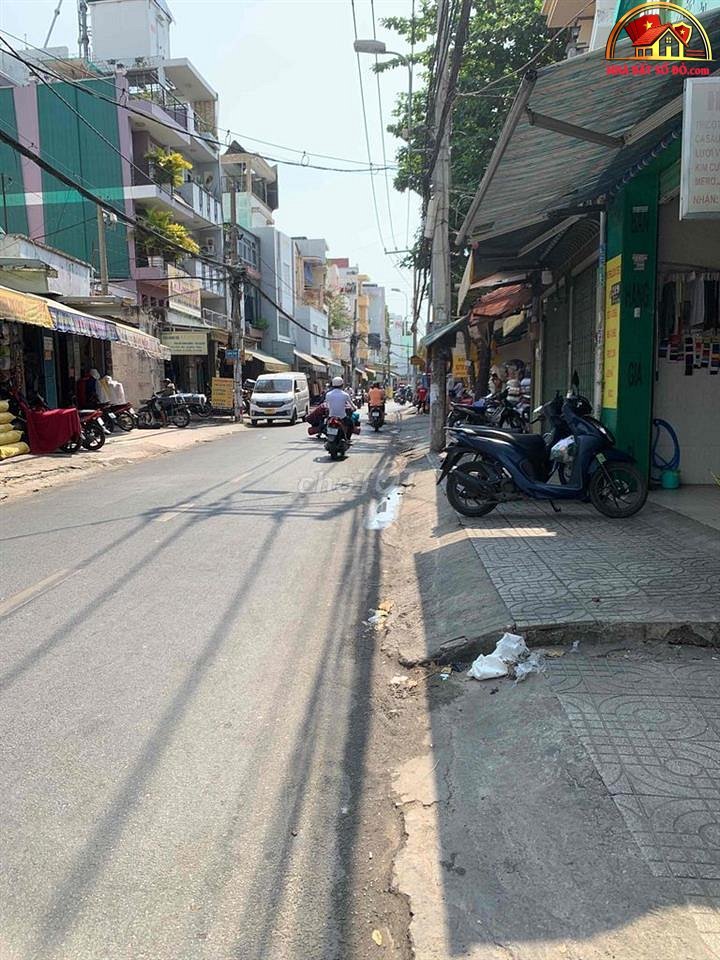 Nhà đất sổ đỏ Phú Thọ Hòa, Quận Tân Phú – Đường kinh doanh sầm uất