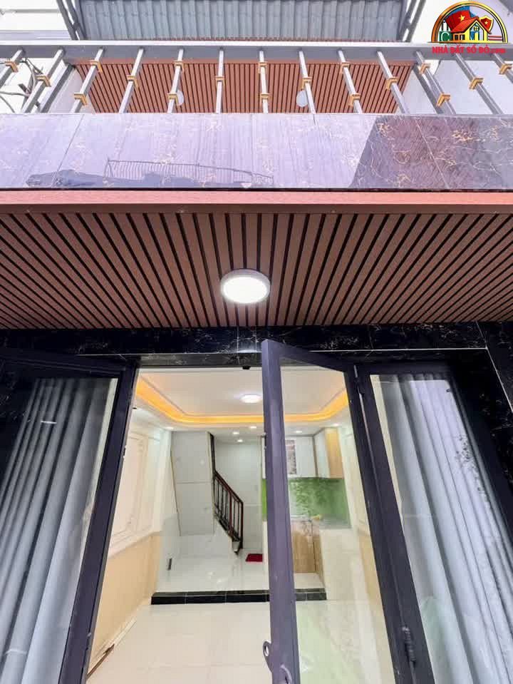 Bán nhà riêng sổ đỏ giá 3.35 tỷ 25m2 2PN tại Bình Tân TP.HCM