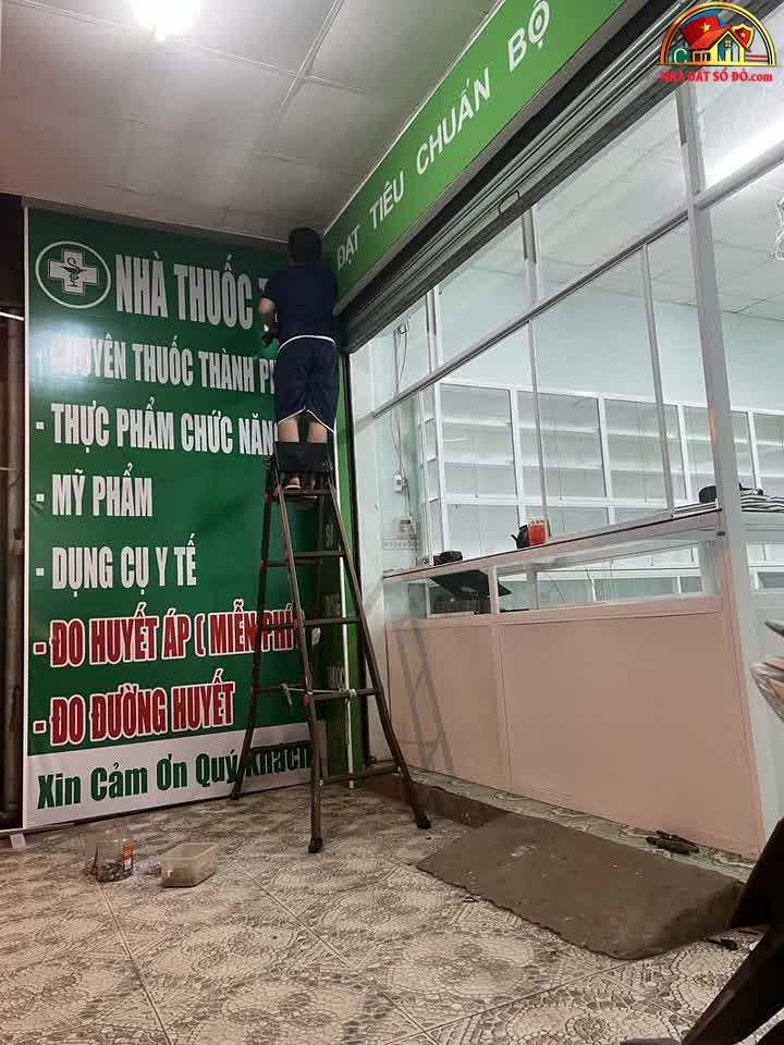 Nhà đất sổ đỏ Quận 5 Hồ Chí Minh, Bán nhà mặt phố 15,1 tỷ hướng Tây Bắc