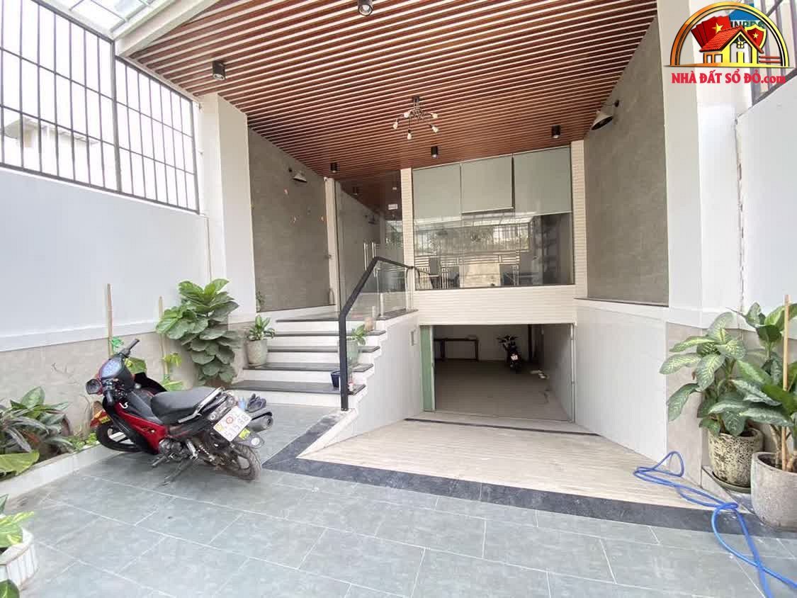Bán nhà đất sổ đỏ Thủ Đức hầm + 5 lầu, hẻm xe tải gần Quốc Lộ 13