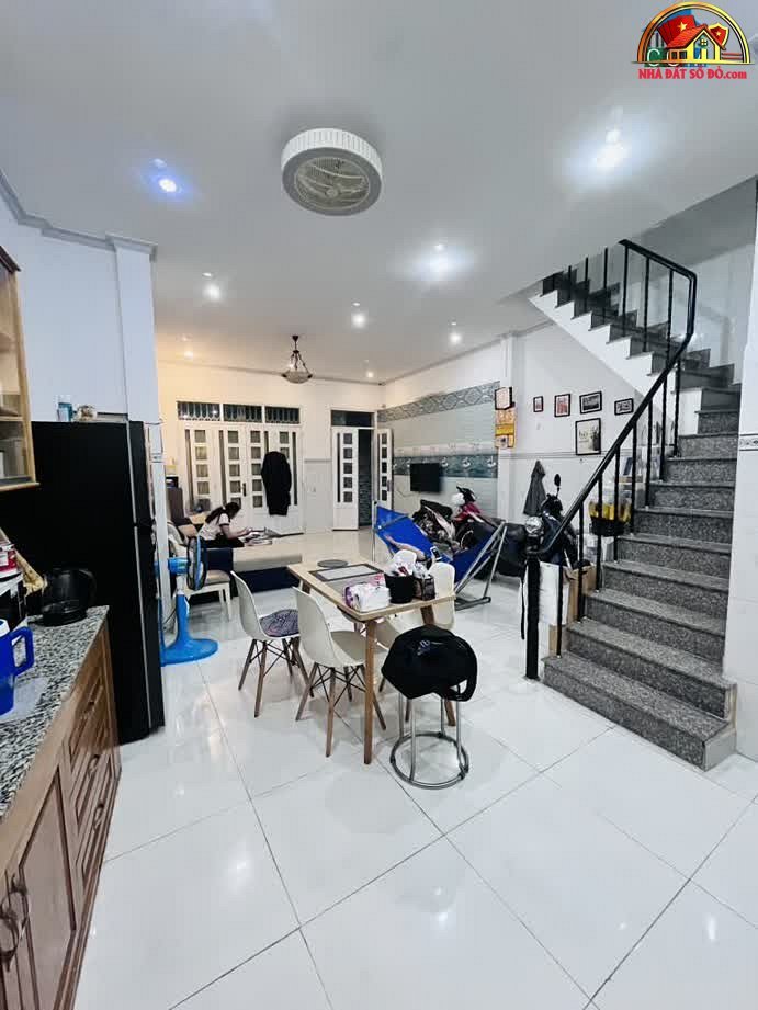 Nhà đất sổ đỏ Quận 8 Hồ Chí Minh – Bán nhà riêng đẹp giá 4,69 tỷ