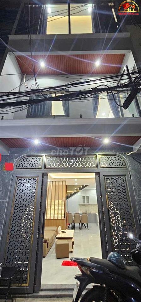 Nhà đất sổ đỏ Quận 11 TP.HCM 3 tầng, 3 phòng ngủ chỉ 7.8 tỷ