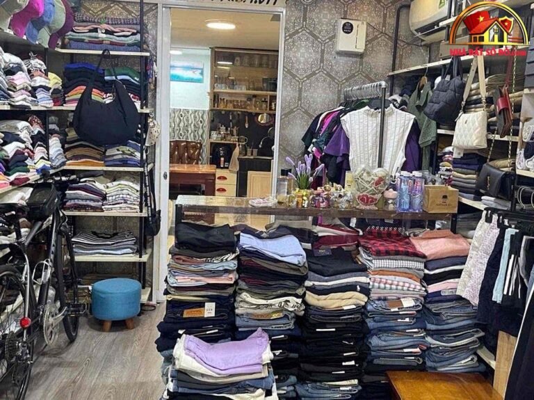 Nhà đất sổ đỏ mặt tiền đường Tam Đảo, Phường 15, Quận 10, TP.HCM giá 7 tỷ
