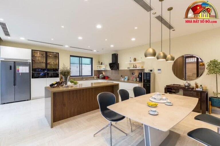 Nhà mặt phố sổ đỏ Phú Nhuận 53m² giá chỉ 13.3 tỷ