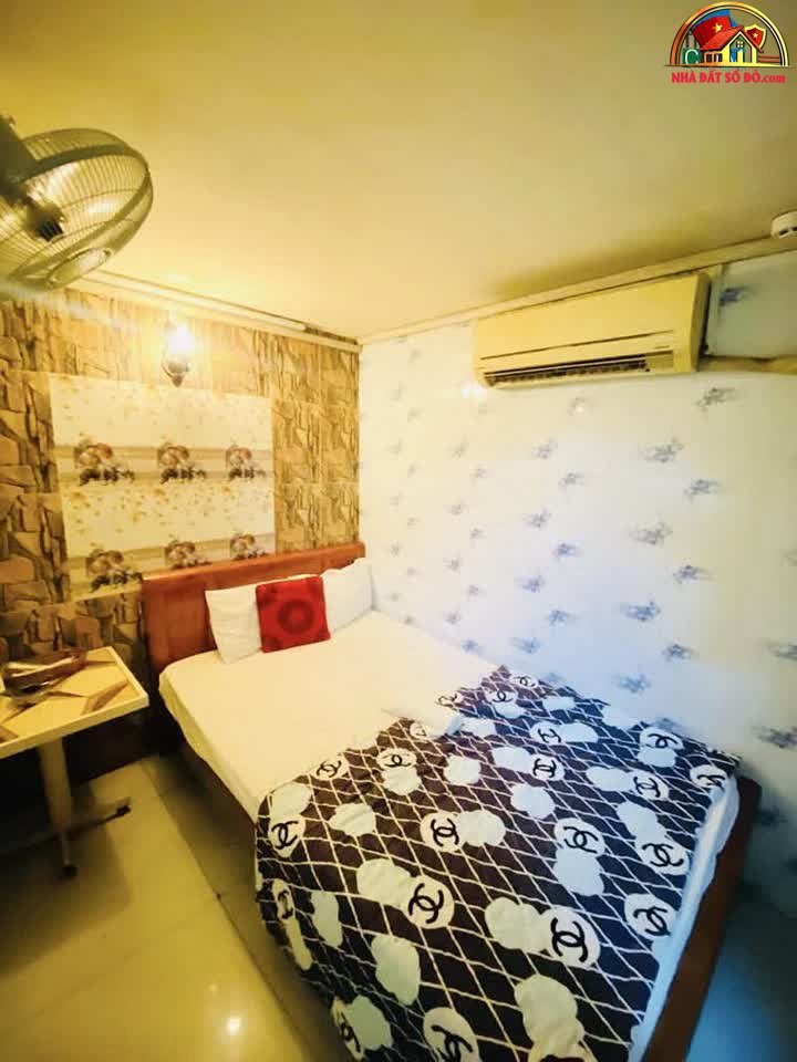 Nhà mặt tiền sổ đỏ Quận 5, Hồ Chí Minh – Bán hotel 11,5 tỷ, 10 phòng