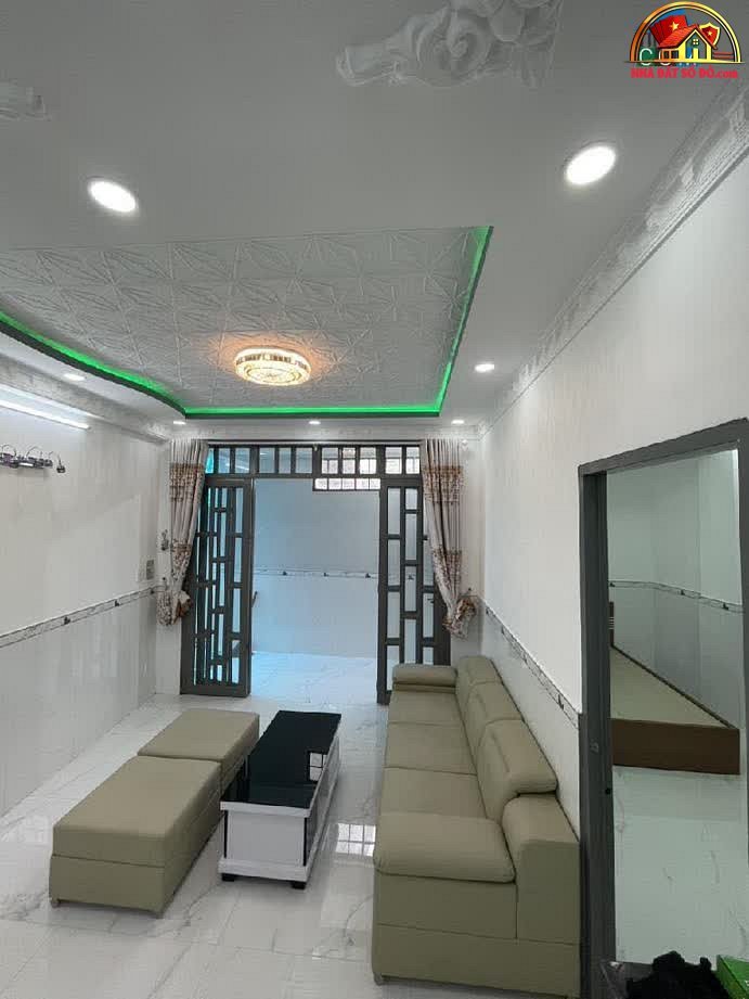 Bán nhà đất sổ đỏ Nhà Bè Hồ Chí Minh, 2 tầng 3PN giá 3.85 tỷ