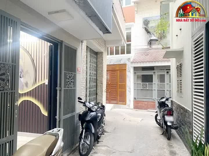 Nhà đất sổ đỏ Quận 5 TP.HCM, 24m², Giá 4.6 tỷ – Kết cấu 3 tầng mới