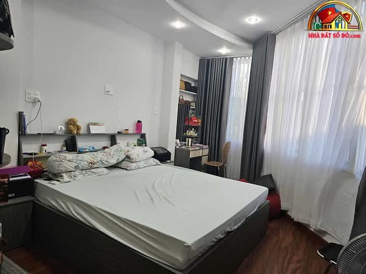 Nhà đất sổ đỏ Quận 5 Hồ Chí Minh, Lô Góc 2 Mặt Tiền Đường Phan Văn Trị