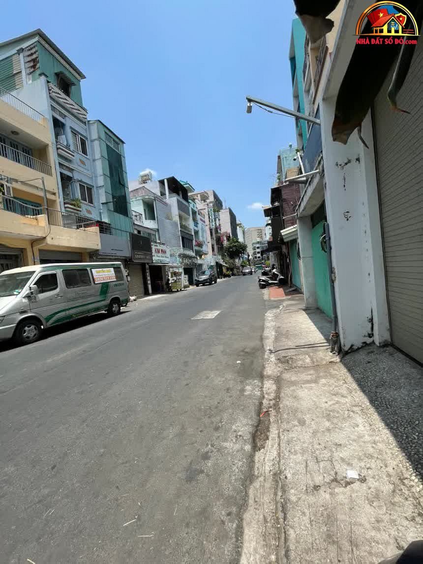 Nhà đất sổ đỏ Quận 5 Hồ Chí Minh, Lô Góc 2 Mặt Tiền Đường Phan Văn Trị