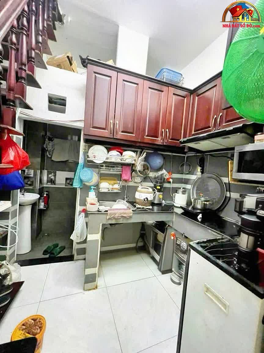 Bán nhà riêng sổ đỏ Quận 4 Hồ Chí Minh 2.69 tỷ diện tích 56m²