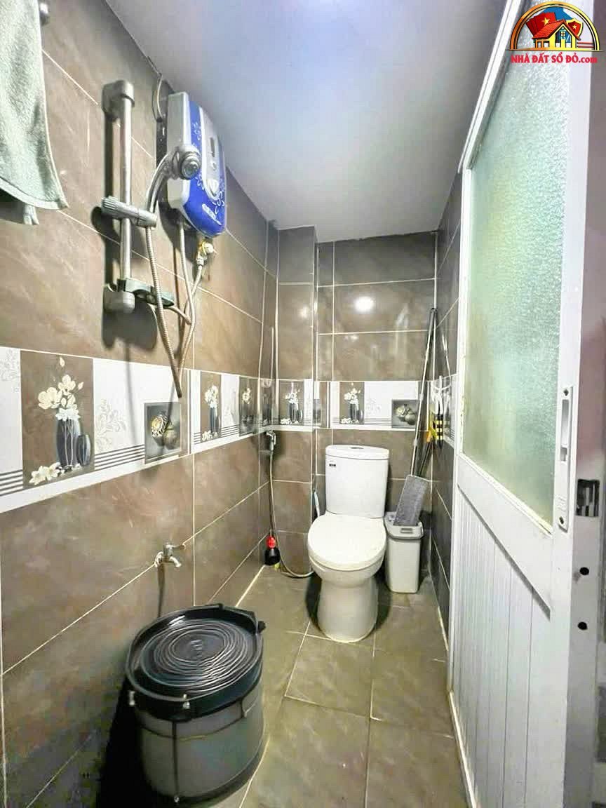 Bán nhà riêng sổ đỏ Quận 4 Hồ Chí Minh 2.69 tỷ diện tích 56m²