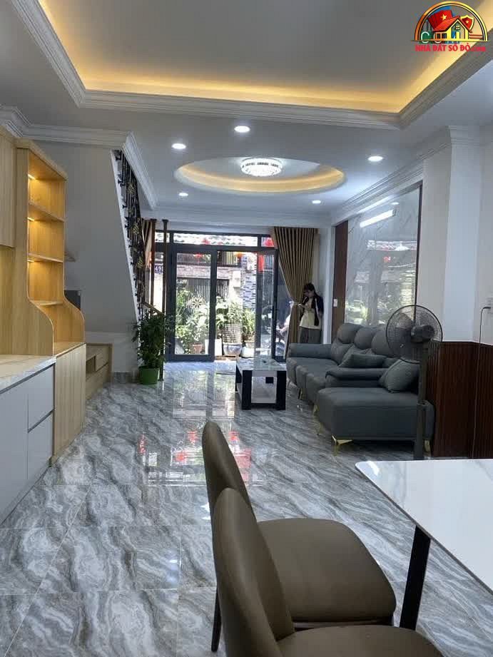 Nhà đất sổ đỏ Quận 7 TP.HCM, bán nhà riêng 40m2 giá thương lượng