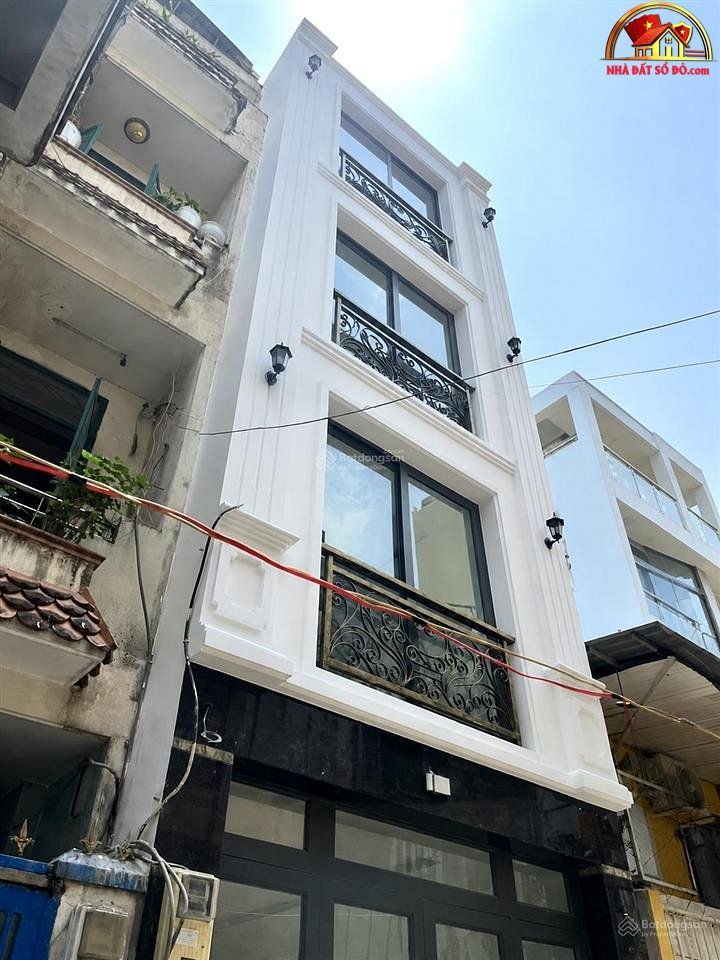 Nhà đất sổ đỏ quận Phú Nhuận TP.HCM với giá 6.9 tỷ và diện tích 34m2