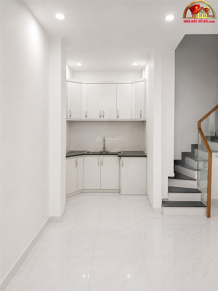 Nhà đất sổ đỏ quận Phú Nhuận TP.HCM với giá 6.9 tỷ và diện tích 34m2