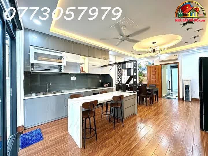 Nhà đất sổ đỏ Quận 10 TP.HCM – Nhà đẹp hẻm Vip đường 3/2, 90m2 chỉ 29.5 tỷ