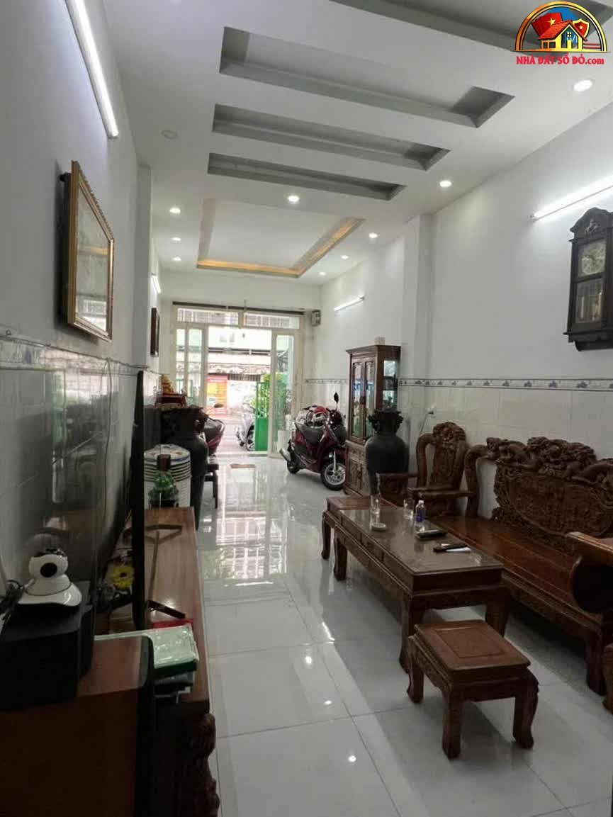 Nhà đất sổ đỏ Quận 8 Hồ Chí Minh mặt tiền giá 11 tỷ diện tích 65m²