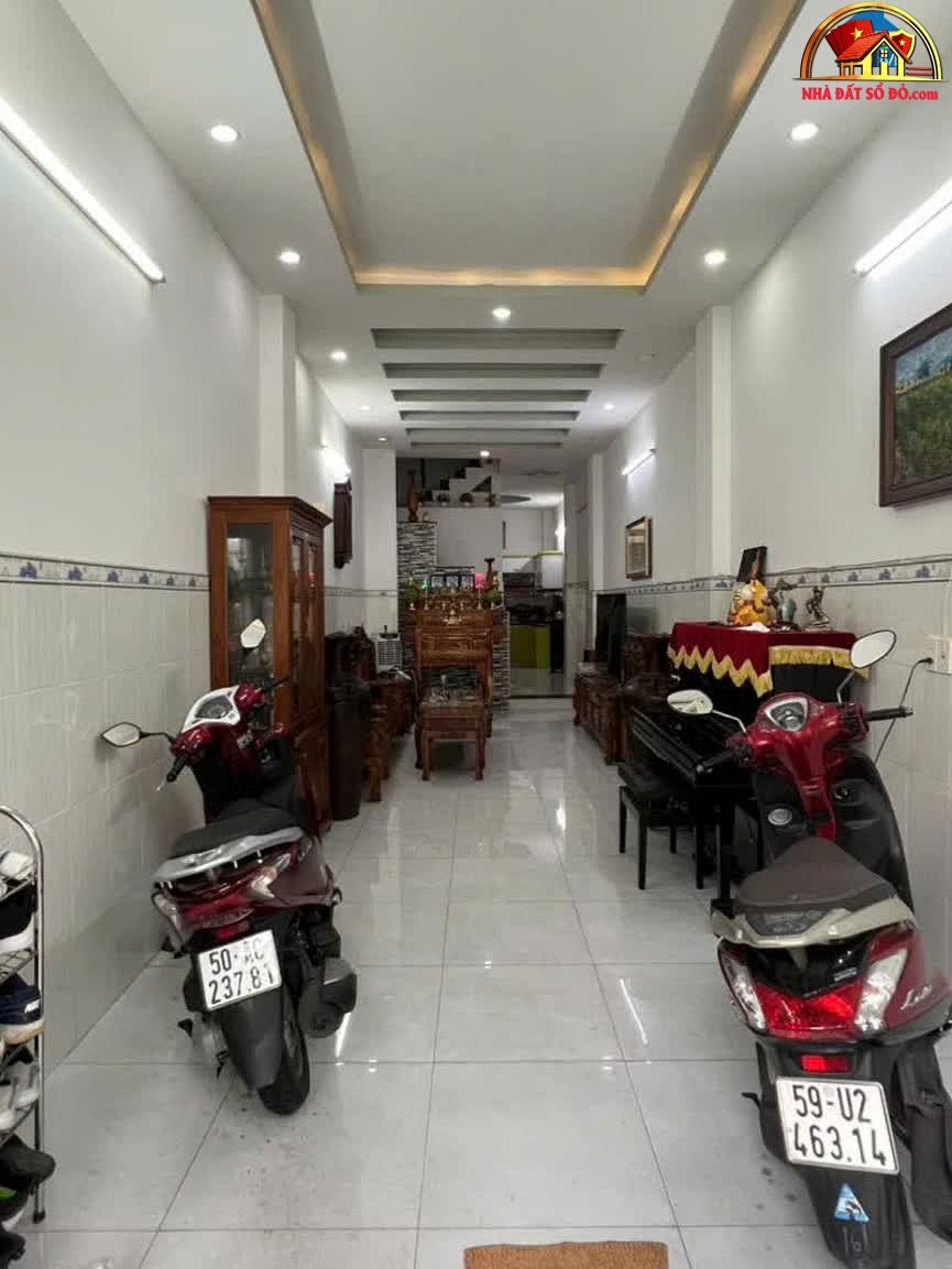 Nhà đất sổ đỏ Quận 8 Hồ Chí Minh mặt tiền giá 11 tỷ diện tích 65m²