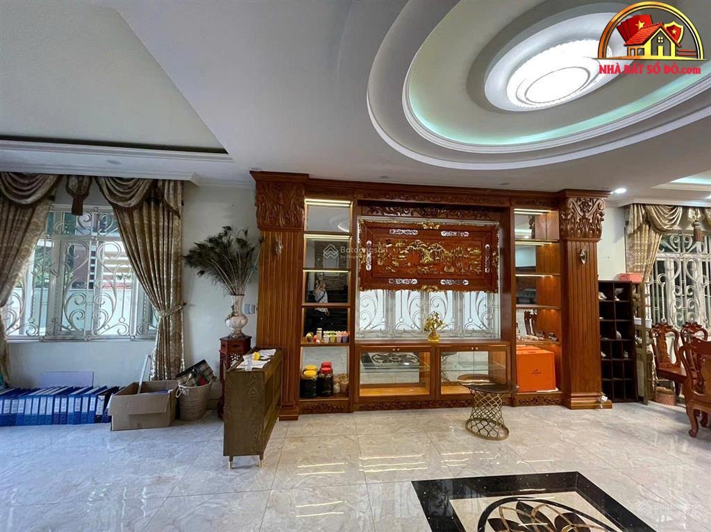 Nhà đất sổ đỏ 200m2 Bình Trị Đông B Bình Tân giá 32 tỷ