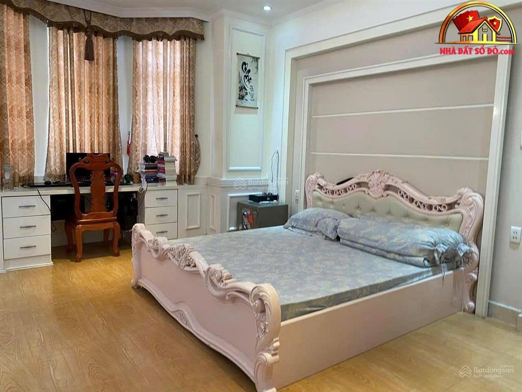 Nhà đất sổ đỏ 200m2 Bình Trị Đông B Bình Tân giá 32 tỷ