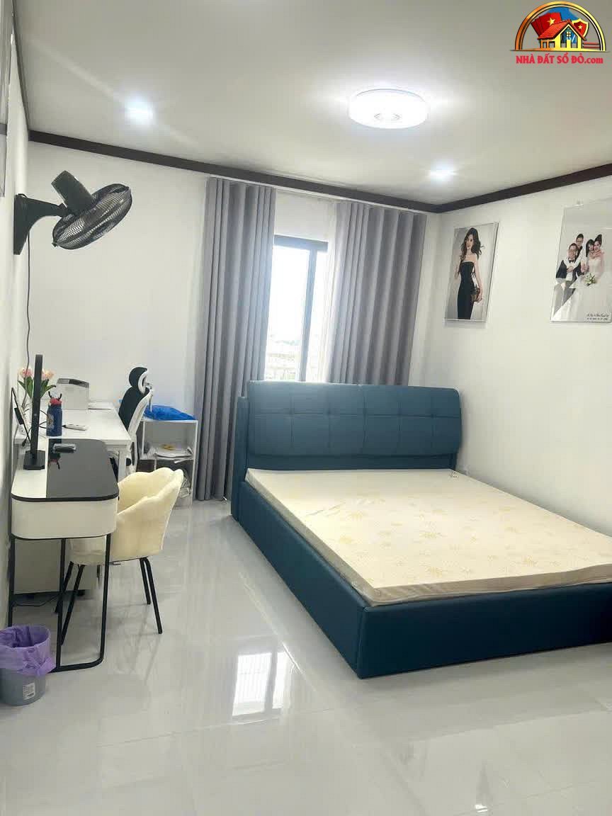 Bán căn hộ chung cư sổ đỏ Quận 7 Hồ Chí Minh diện tích 131m2 giá 5,1 tỷ