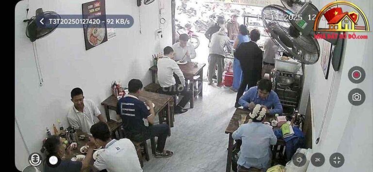 Nhà đất sổ đỏ TP.HCM: Sang quán Cơm Gà Xối Mỡ giá 100 triệu