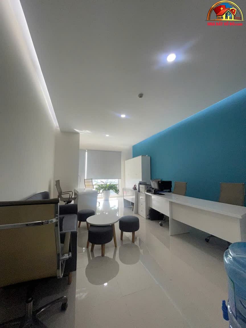 Bán căn hộ sổ đỏ Quận 7 TP.HCM view Hồ Bán Nguyệt giá 2.5 tỷ