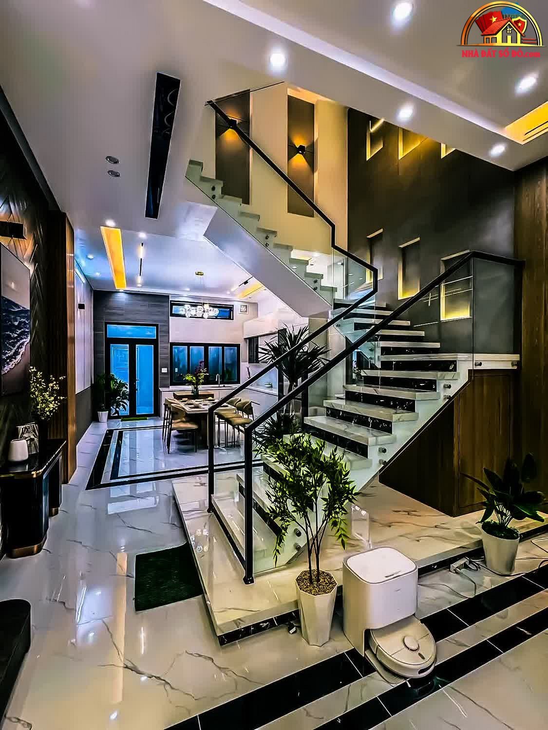 Bán nhà mặt tiền sổ đỏ Bình Tân Hồ Chí Minh giá 7.5 tỷ diện tích 72m²