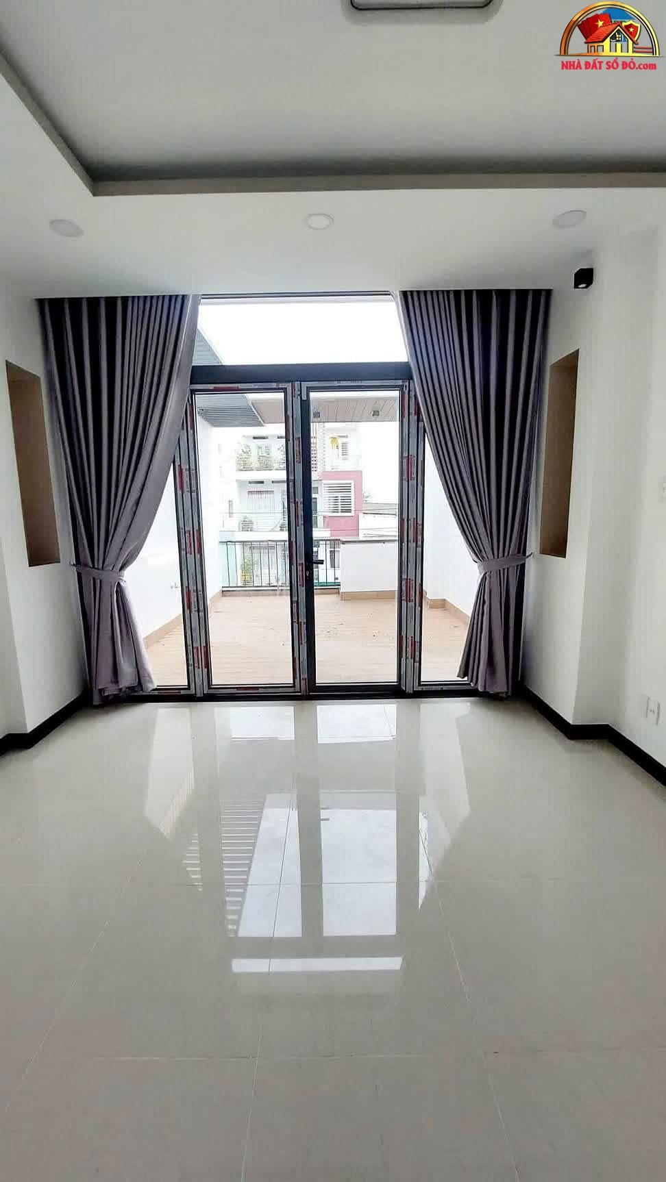 Bán nhà mặt tiền sổ đỏ Bình Tân Hồ Chí Minh giá 7.5 tỷ diện tích 72m²