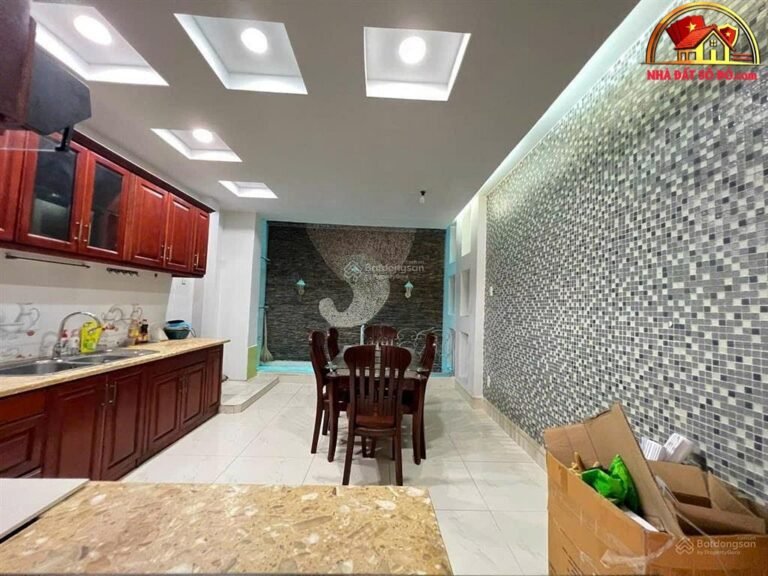 Nhà đất sổ đỏ mặt tiền CX Lữ Gia Quận 11 TP.HCM giá 16 tỷ