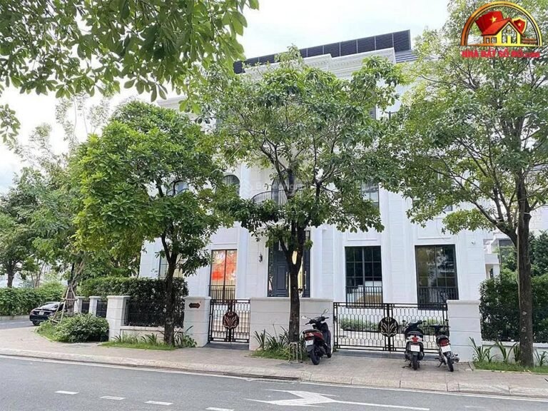 Bán biệt thự sổ đỏ Vinhomes Central Park, diện tích 517m2, giá 400 tỷ