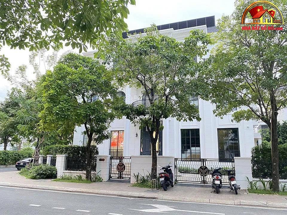 Bán biệt thự sổ đỏ Vinhomes Central Park, diện tích 517m2, giá 400 tỷ