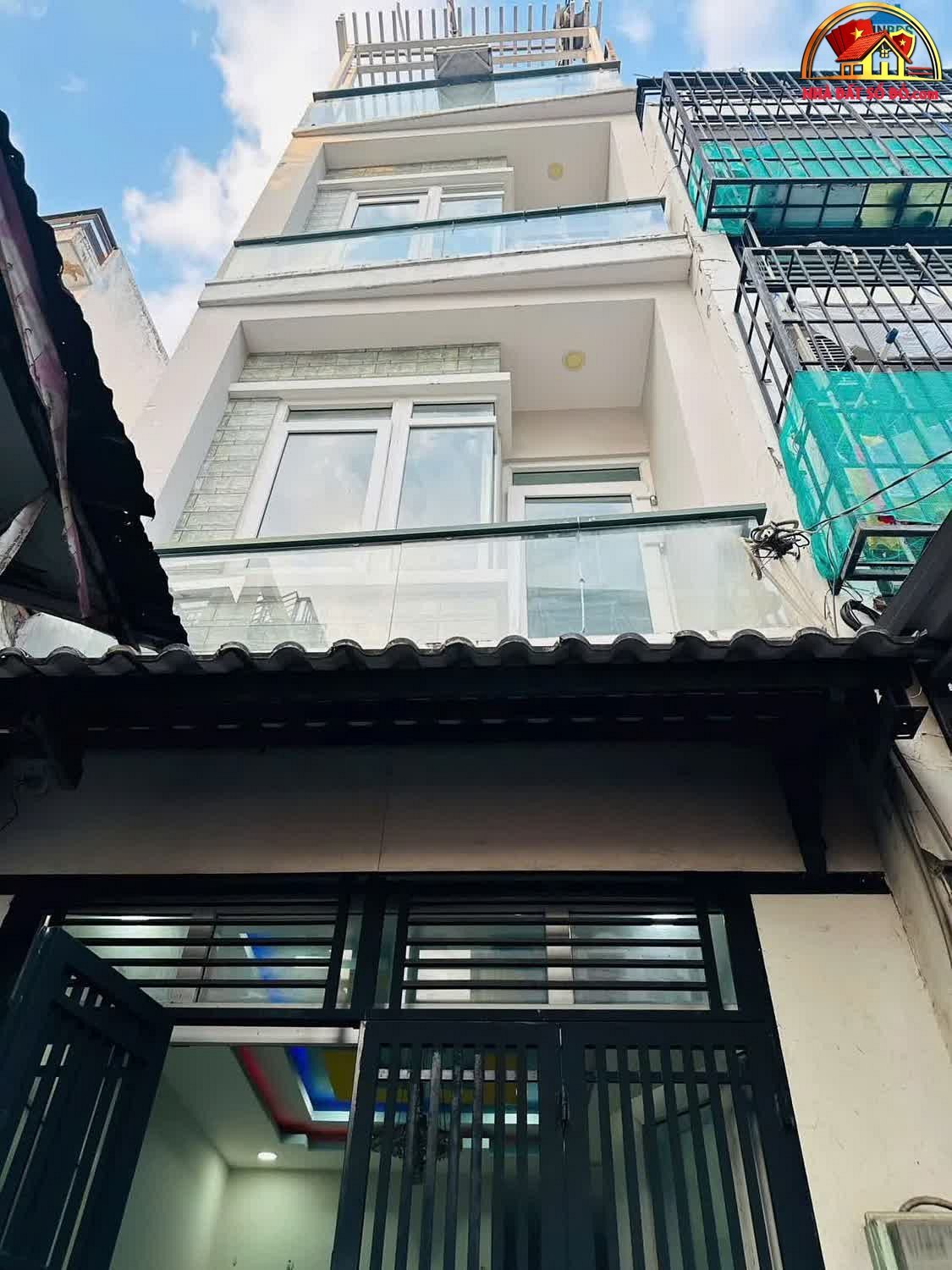 Nhà đất sổ đỏ mặt phố Quận 4 Hồ Chí Minh giá 5.59 tỷ