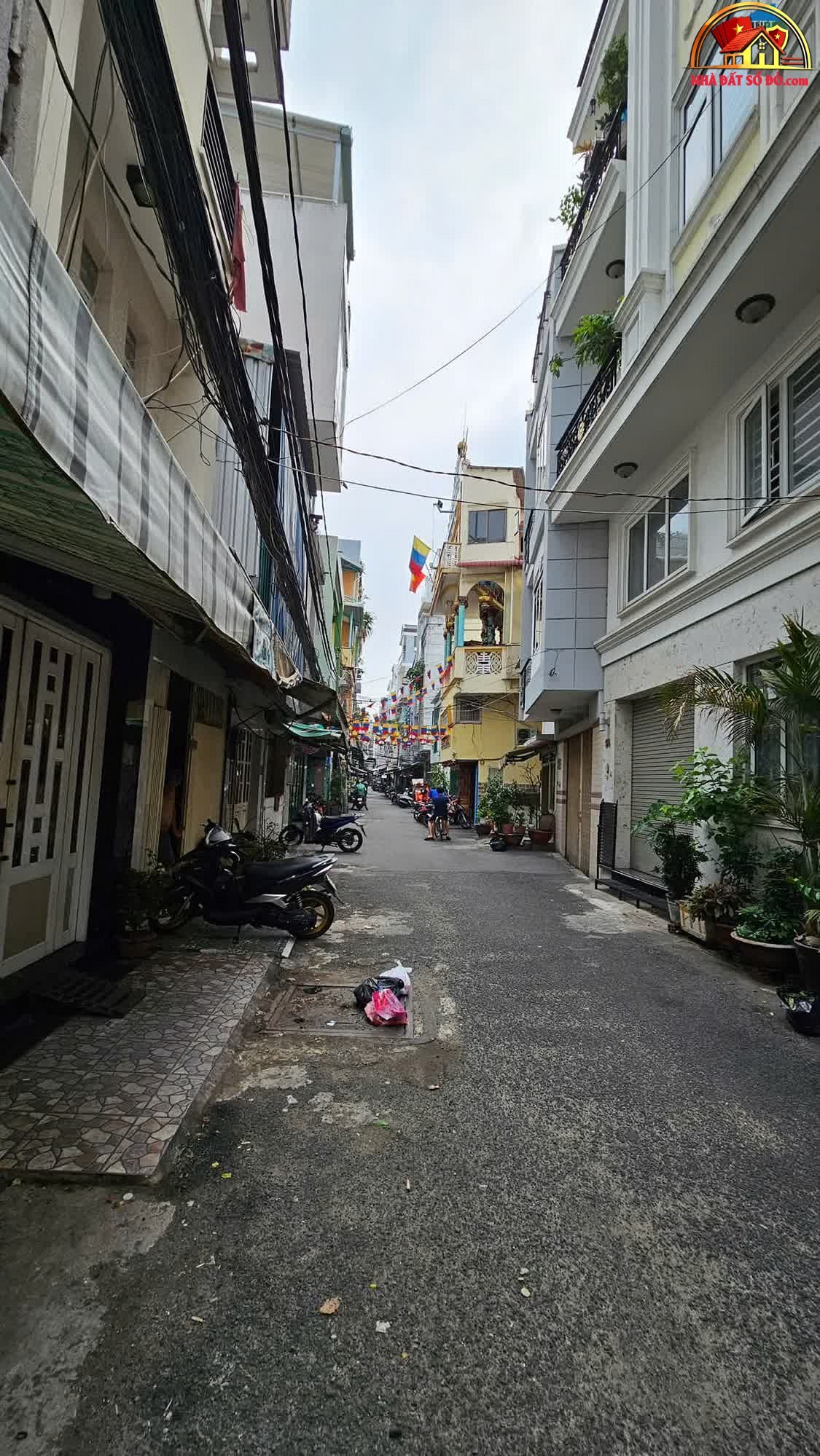 Nhà đất sổ đỏ mặt phố Quận 4 Hồ Chí Minh giá 5.59 tỷ