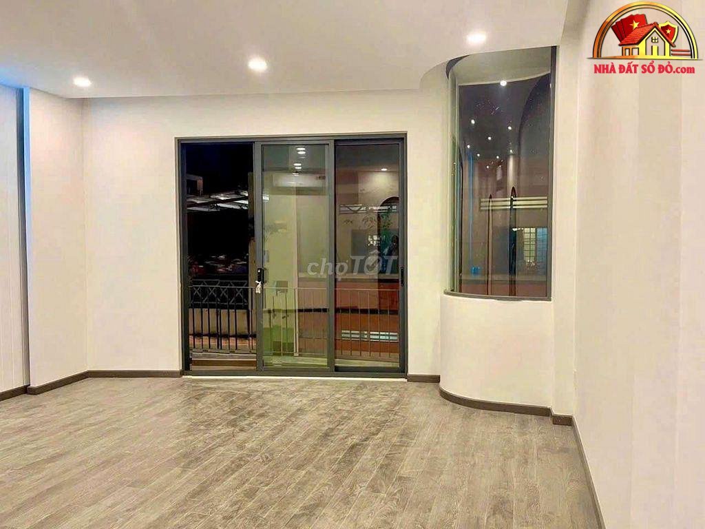 Nhà mặt tiền sổ đỏ Bình Phú Quận 6 TP.HCM giá 8.7 tỷ diện tích 42m2