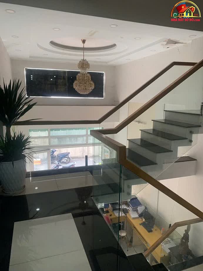Bán nhà riêng sổ đỏ Quận 12 Hồ Chí Minh, Diện tích 100m2 giá 8.8 tỷ