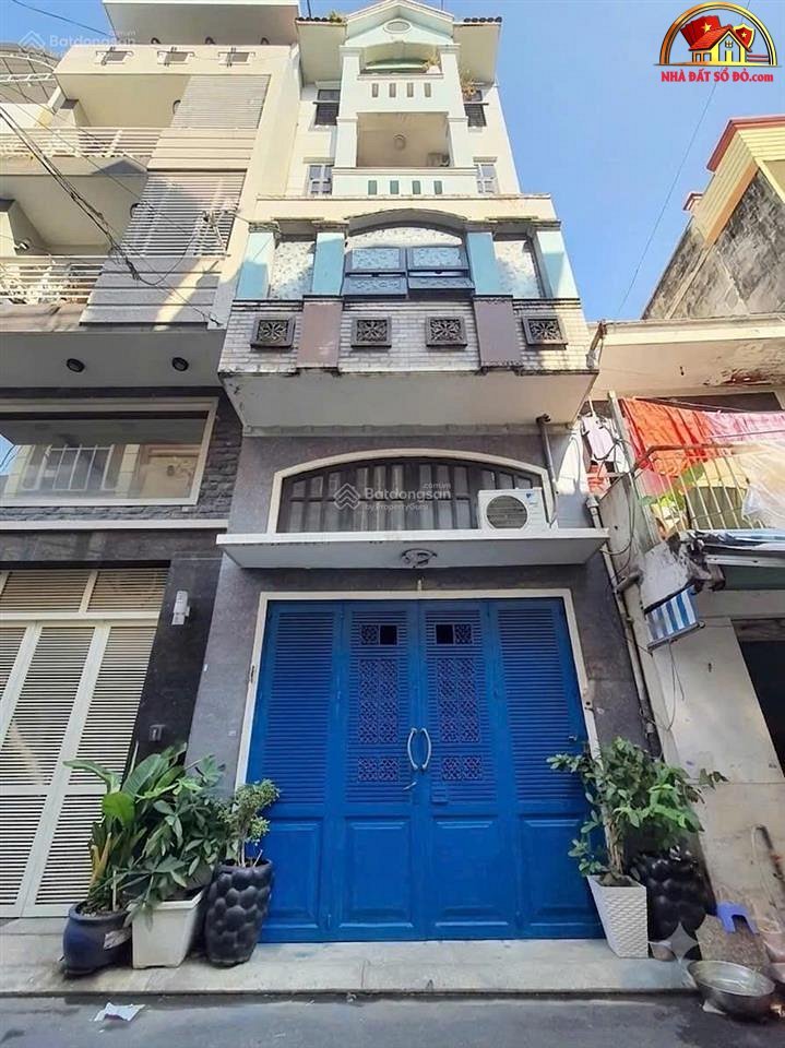 Nhà đất sổ đỏ Phú Nhuận với 4 tầng, 5 phòng ngủ giá 19,8 tỷ