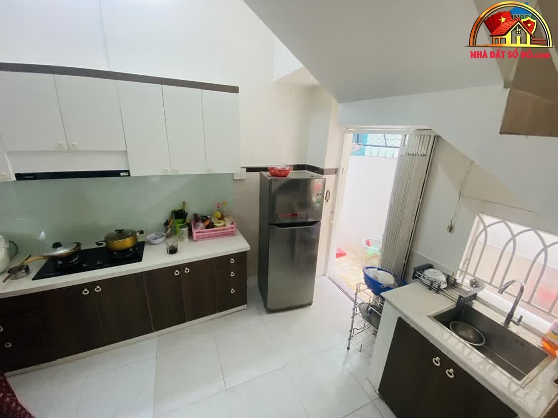 Nhà đất sổ đỏ Tân Bình Hồ Chí Minh – Bán nhà riêng 4PN giá 12.8 tỷ