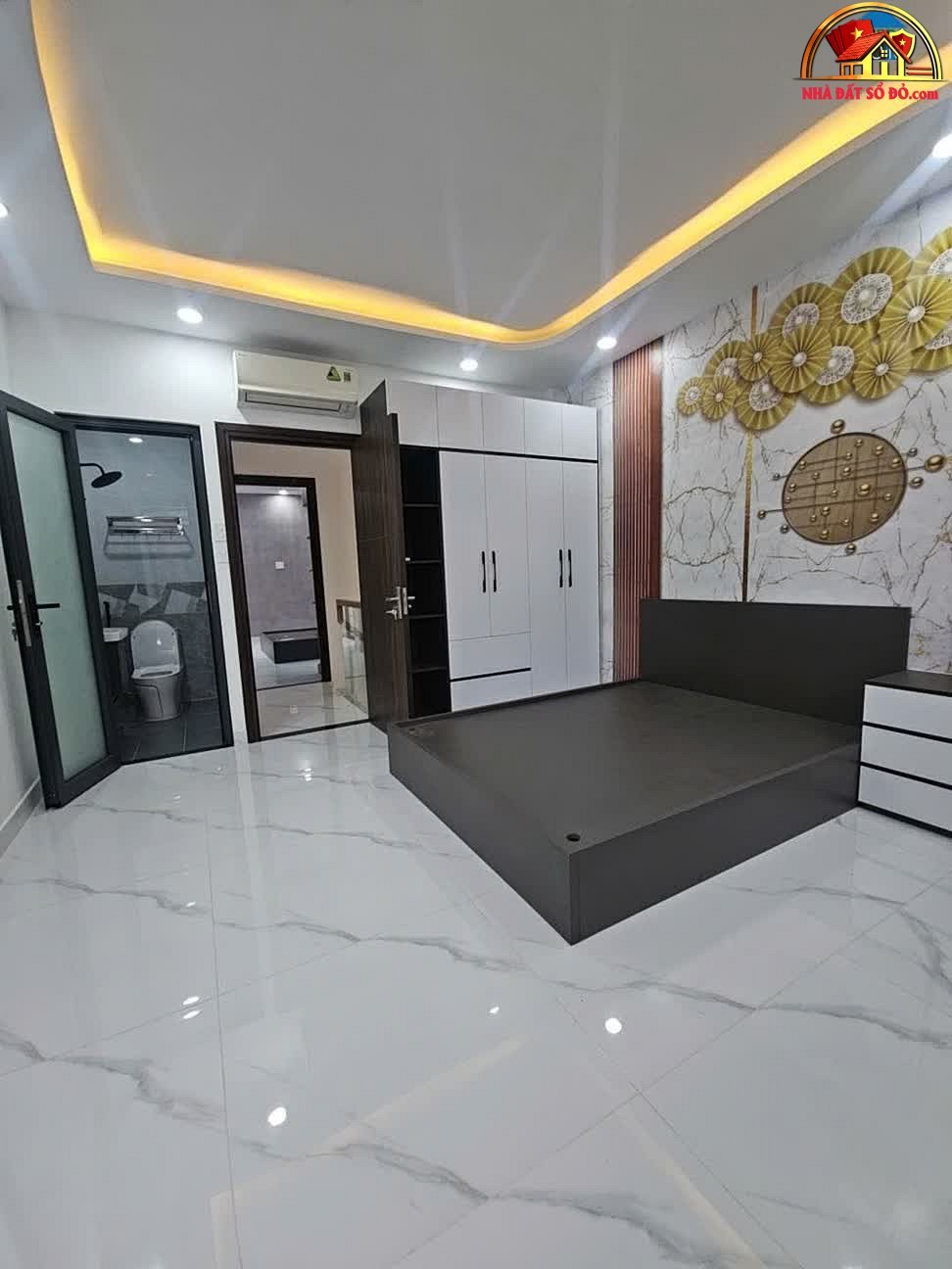 Nhà đất sổ đỏ Quận 7 – Bán nhà riêng 2 tầng sát mặt tiền Him Lam