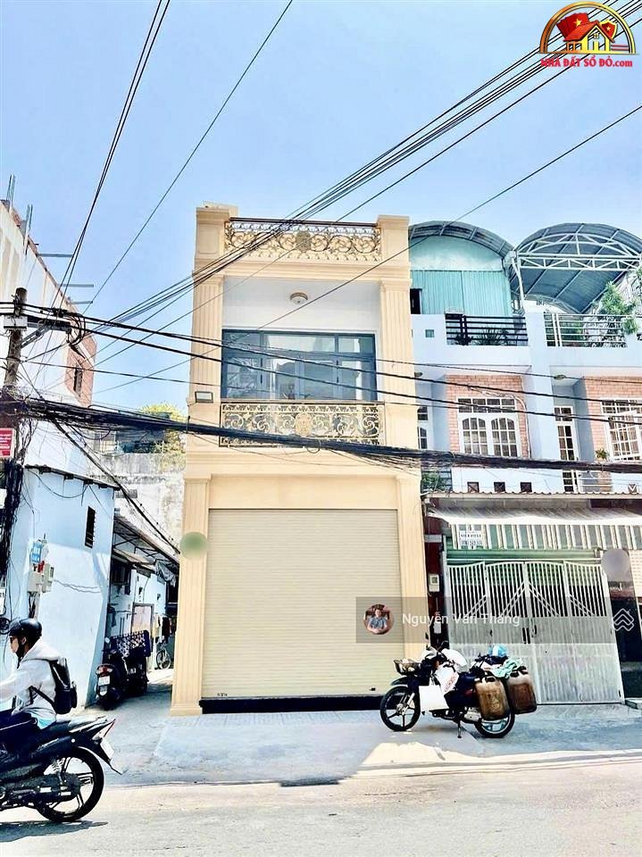 Nhà mặt tiền sổ đỏ TP.HCM phố Sơn Kỳ Quận Tân Phú giá 10.8 tỷ