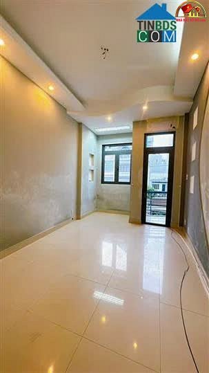 Nhà đất sổ đỏ mặt tiền đường Xóm Chiếu Quận 4 TP.HCM, giá 11 tỷ