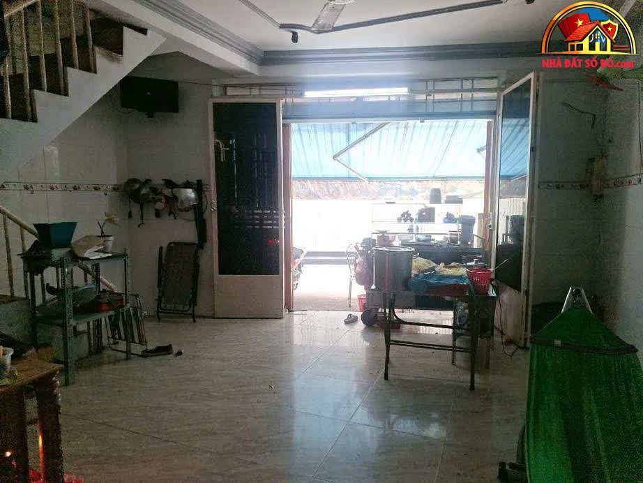 Nhà đất sổ đỏ mặt tiền kinh doanh 3 tấm Quận 4 TP.HCM giá 10.3 tỷ