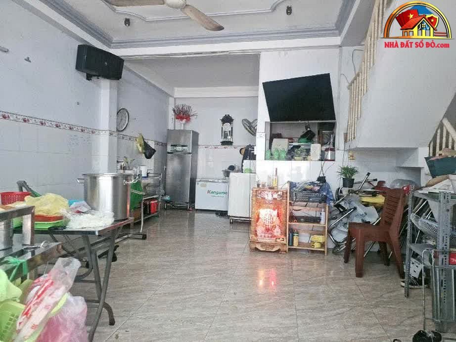 Nhà đất sổ đỏ mặt tiền kinh doanh 3 tấm Quận 4 TP.HCM giá 10.3 tỷ