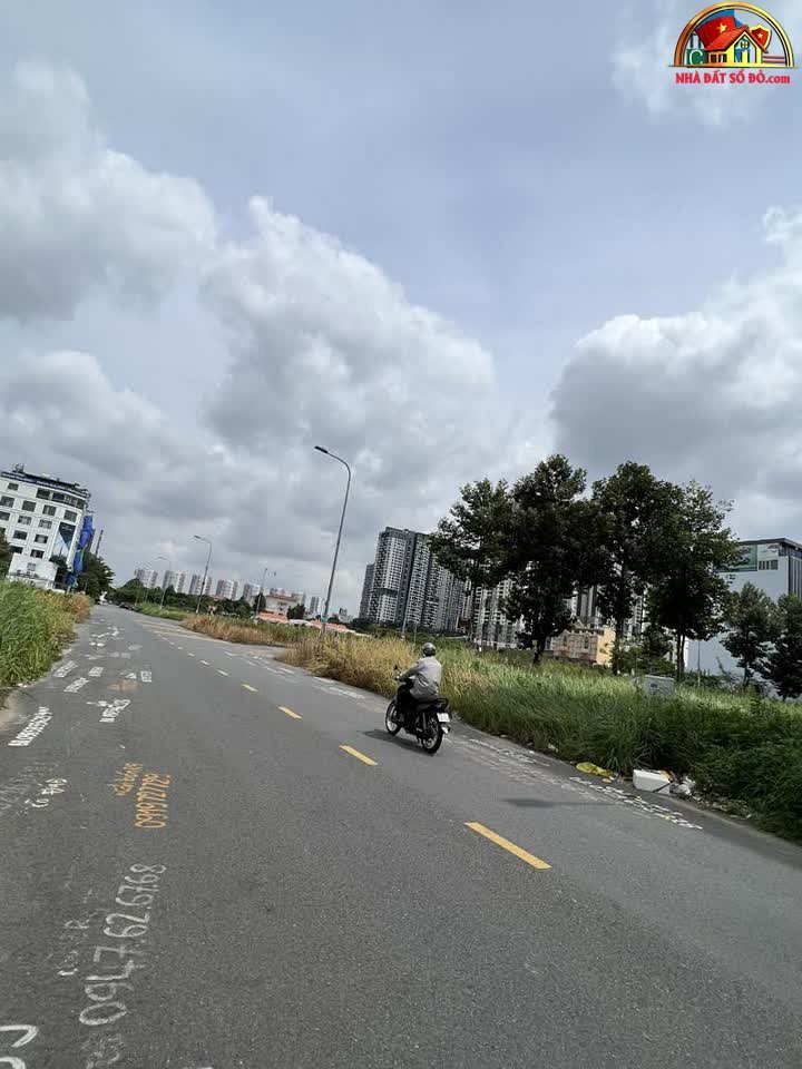 Bán nhà mặt phố Quận 2, Hồ Chí Minh – Tòa nhà Nguyễn Văn Kỉnh giá 170 tỷ