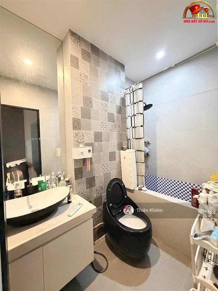 Nhà đất sổ đỏ Gò Vấp: Bán nhà riêng 100m2 đường Nguyễn Văn Công giá 8.5 tỷ