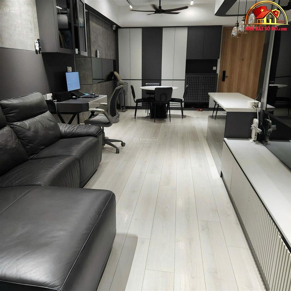 Bán căn hộ 3PN Emerald 104m² hướng mát tại Celadon City Tân Phú