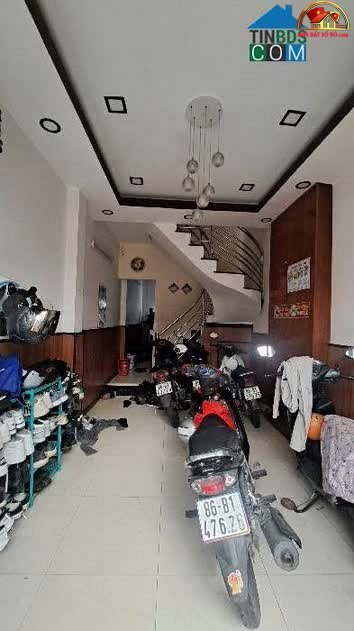 Nhà mặt phố sổ đỏ Quận 4 Hồ Chí Minh 4.25 tỷ, 38m², 4 phòng ngủ